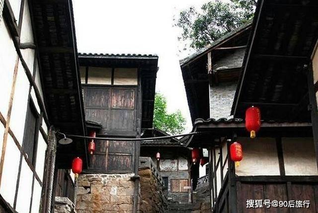 摩娜的时尚装扮